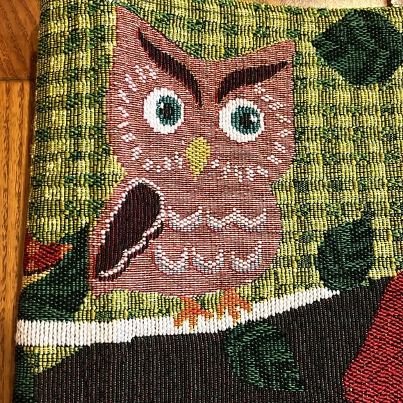 Owl tapestry table runner with 5 different owls sitting on a tree branch - Picture 10 of 13